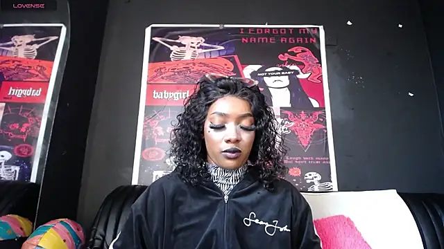 TIFFANYYSTAR online show from March 2025 02:39:01 PM