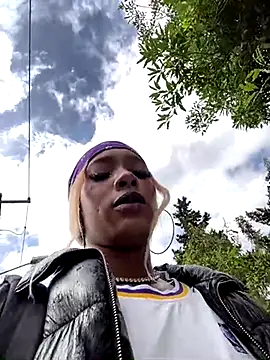 TIFFANYYSTAR online show from October 2025 01:36:01 PM