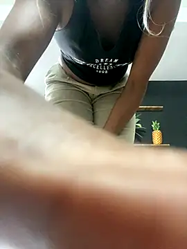 TIFFANYYSTAR online show from September 2025 02:45:01 PM