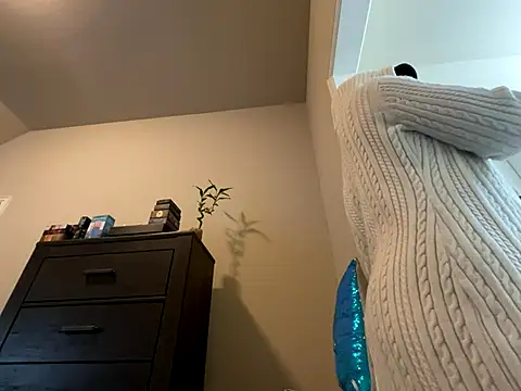 wynterheat online show from December 2025 05:25:01 PM