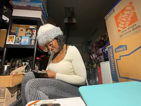 wynterheat online show from April 2026 07:10:01 AM