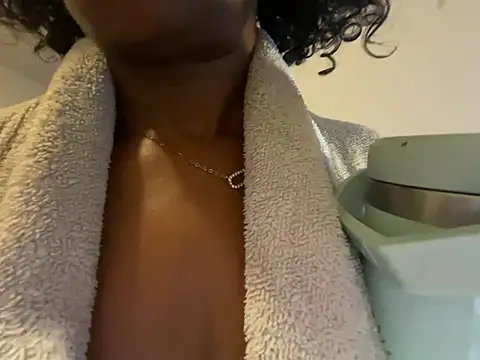 wynterheat online show from March 2026 01:40:01 AM