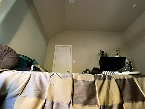 wynterheat online show from October 2025 05:13:02 PM