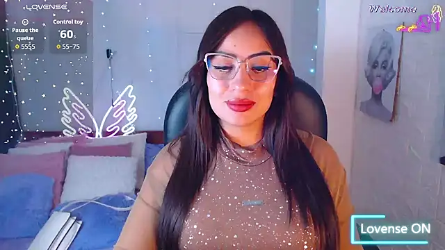 Paulina 627 online show from April 2026 04:30:01 PM