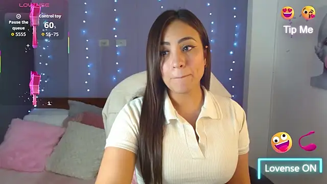 Snapshot of Paulina_627 chatting on September 2025 05:12:01 PM Paulina 627 online show from September 2025 05:12:01 PM