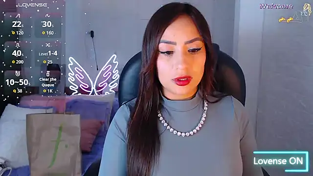 Snapshot of Paulina_627 chatting on June 2026 03:06:01 PM Paulina 627 online show from June 2026 03:06:01 PM