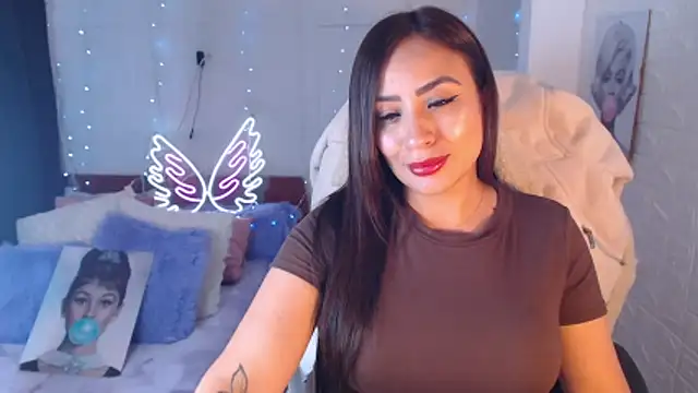 Paulina 627 online show from May 2026 06:06:02 PM