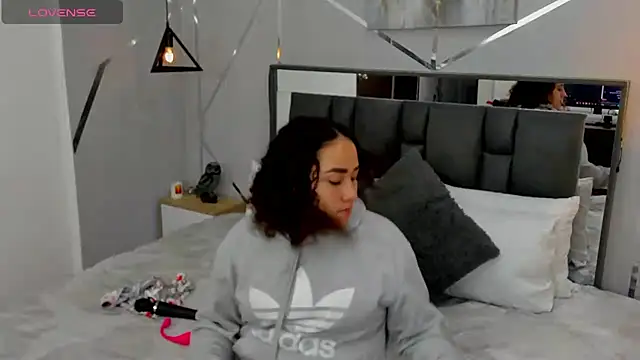 Ayla martinez online show from February 2025 10:28:01 PM