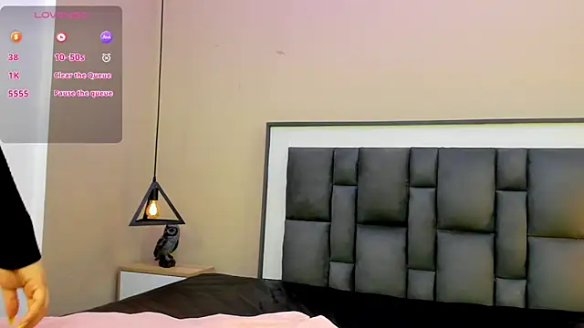 Ayla martinez online show from September 2025 02:17:01 AM