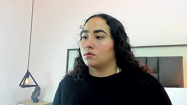 Ayla martinez online show from October 2025 01:42:02 AM
