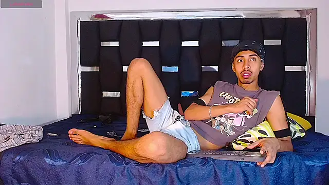 RyanRizzo online show from February 2025 05:20:01 PM