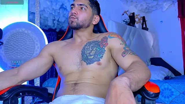 Rich boy01 online show from November 2025 03:45:01 PM