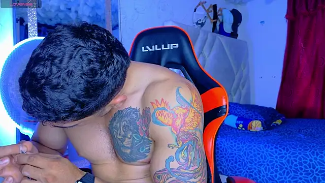 Rich boy01 online show from October 2025 09:01:01 PM