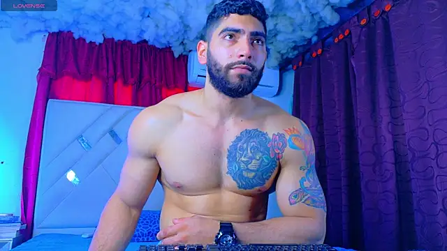 Rich boy01 online show from May 2026 02:36:01 PM