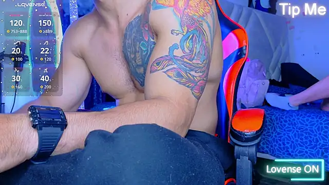 Rich boy01 online show from October 2025 01:50:01 AM