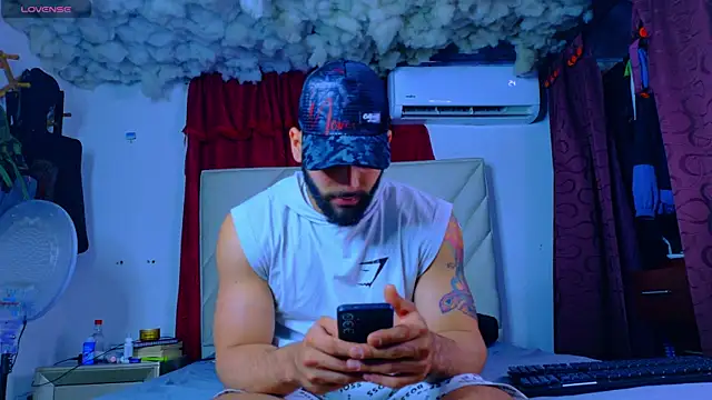 Rich boy01 online show from May 2026 04:30:01 AM