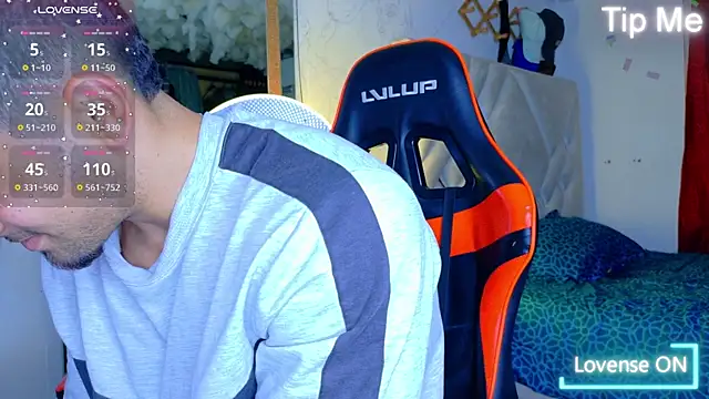 Rich boy01 online show from October 2025 09:25:02 PM