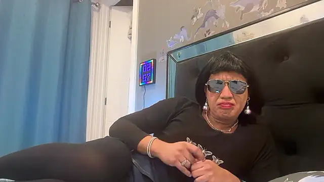 femsissyash online show from February 2026 03:58:02 PM