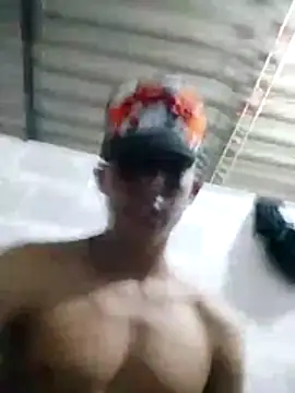 Snapshot of JaiderYeuriel chatting on December 2025 09:43:01 PM JaiderYeuriel online show from December 2025 09:43:01 PM