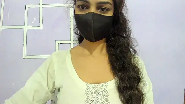 aarjulove online show from September 2025 12:36:02 PM