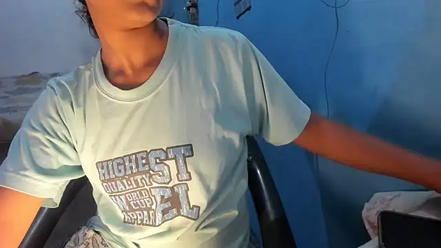 aarjulove online show from March 2026 01:51:02 PM