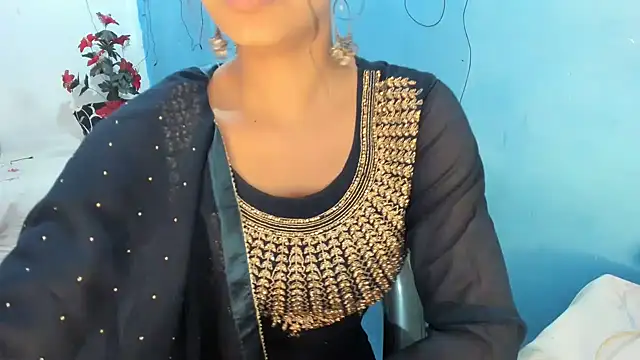 aarjulove online show from March 2026 03:07:02 PM