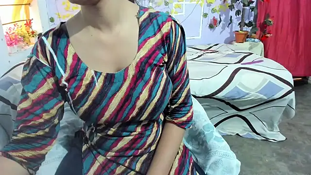 Snapshot of aarjulove chatting on May 2026 12:14:01 PM aarjulove online show from May 2026 12:14:01 PM