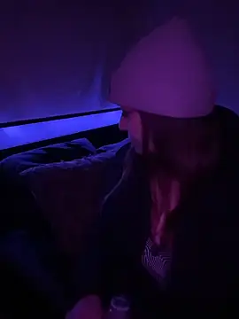 Snapshot of SummerV91 chatting on February 2026 10:14:02 AM SummerV91 online show from February 2026 10:14:02 AM