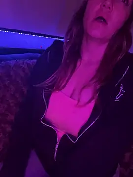 Snapshot of SummerV91 chatting on February 2026 03:16:01 AM SummerV91 online show from February 2026 03:16:01 AM