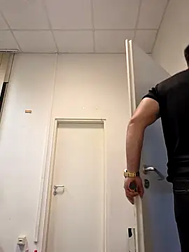 tikitaka97 online show from April 2026 07:32:02 AM