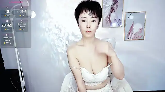 Snapshot of 9ering-Er chatting on November 2025 08:41:01 AM 9ering-Er online show from November 2025 08:41:01 AM