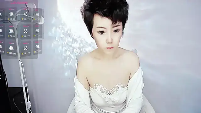 Snapshot of 9ering-Er chatting on October 2025 09:00:01 PM 9ering-Er online show from October 2025 09:00:01 PM