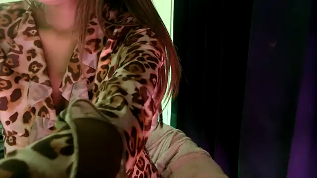 chhui mui online show from February 2026 06:52:01 PM