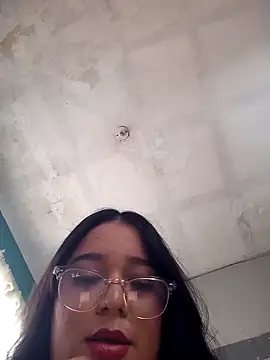 Snapshot of Leslydeleon23 chatting on September 2025 10:23:02 PM Leslydeleon23 online show from September 2025 10:23:02 PM