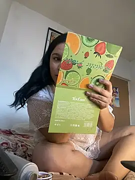 Snapshot of Leslydeleon23 chatting on February 2025 12:19:01 AM Leslydeleon23 online show from February 2025 12:19:01 AM