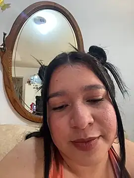 Snapshot of Leslydeleon23 chatting on January 2025 11:22:02 PM Leslydeleon23 online show from January 2025 11:22:02 PM