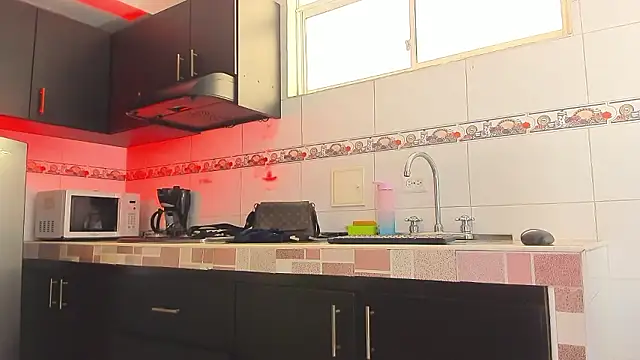 Emma-evans online show from January 2026 01:17:02 PM