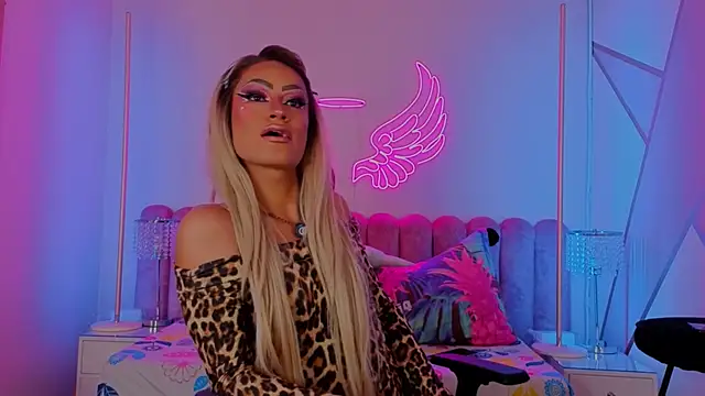  scarletmoore online show from May 2026 04:43:02 AM