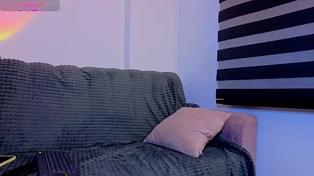  scarletmoore online show from March 2026 11:43:02 PM