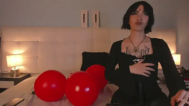 Zowi Hottiee online show from February 2025 05:16:01 AM