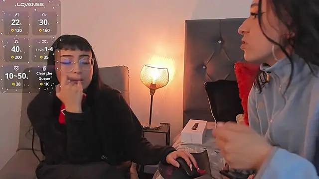Zowi Hottiee online show from January 2025 03:31:01 AM