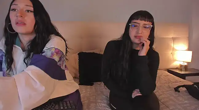 Zowi Hottiee online show from February 2025 03:08:02 AM