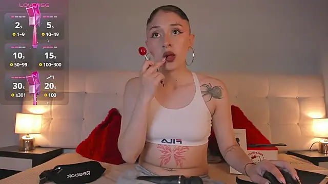 Zowi Hottiee online show from January 2025 10:41:02 PM
