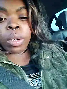 Casaltesudex online show from November 2025 05:18:01 PM