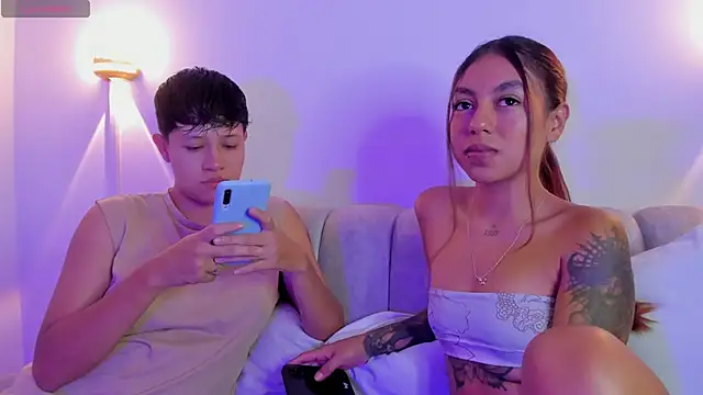 violet casper  online show from October 2025 04:11:01 AM
