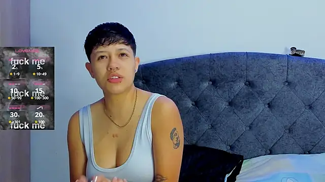 violet casper  online show from February 2025 10:19:01 AM