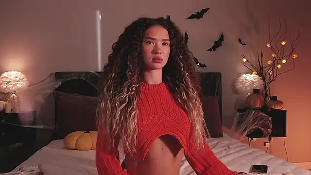 Denise Garciia online show from October 2025 01:10:01 PM