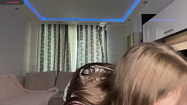 Snapshot of WiloneDimmick chatting on May 2026 09:24:02 AM WiloneDimmick online show from May 2026 09:24:02 AM