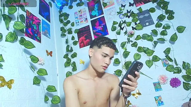 Snapshot of stevan1855 chatting on April 2026 05:17:02 PM stevan1855 online show from April 2026 05:17:02 PM