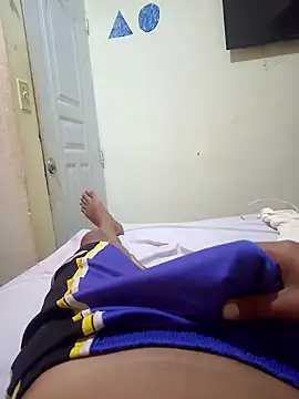 Snapshot of Jeanfamoso chatting on October 2025 02:48:02 AM Jeanfamoso online show from October 2025 02:48:02 AM